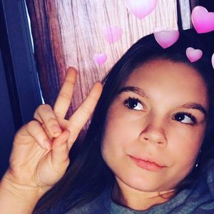 Meet your Posher, Charlize